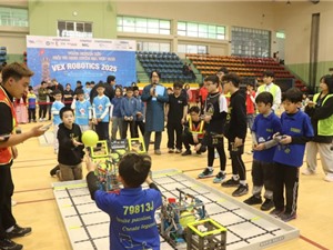 18 đội học sinh Việt Nam dự giải đấu robotics VEX World Championship 2025